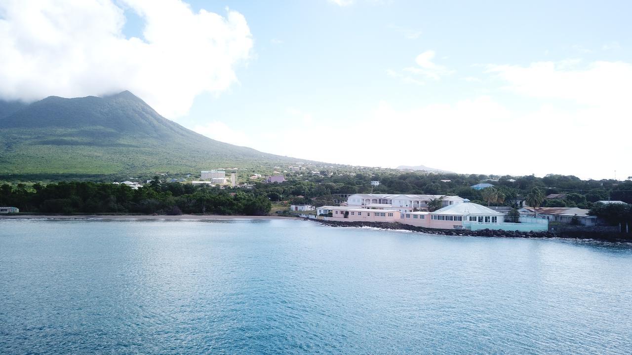 Pinneys Beach Hotel Nevis チャールズタウン エクステリア 写真