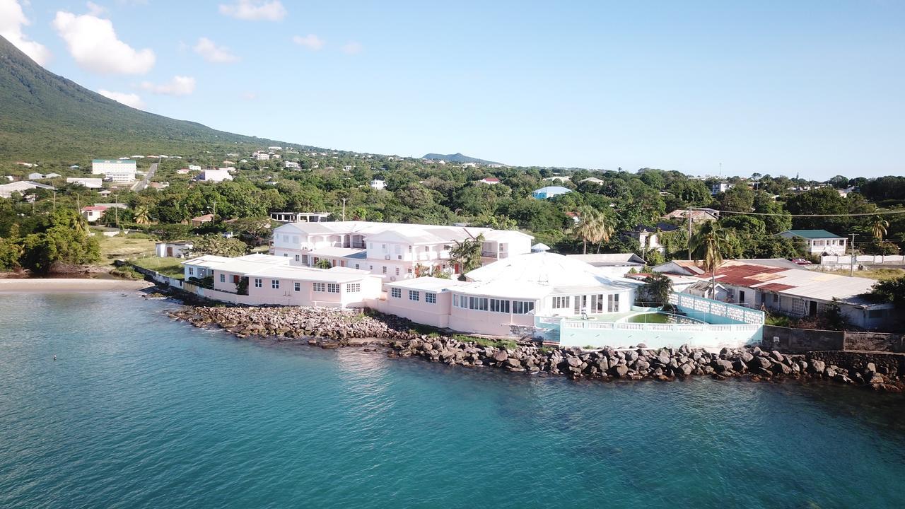 Pinneys Beach Hotel Nevis チャールズタウン エクステリア 写真