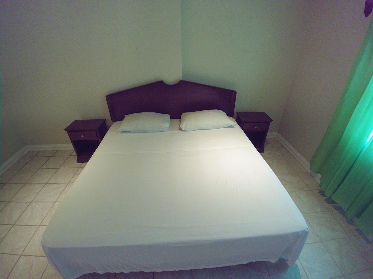 Pinneys Beach Hotel Nevis チャールズタウン エクステリア 写真
